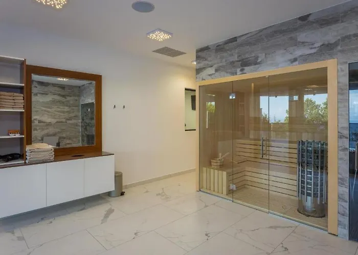 Platinium ヴィラ オパティヤ